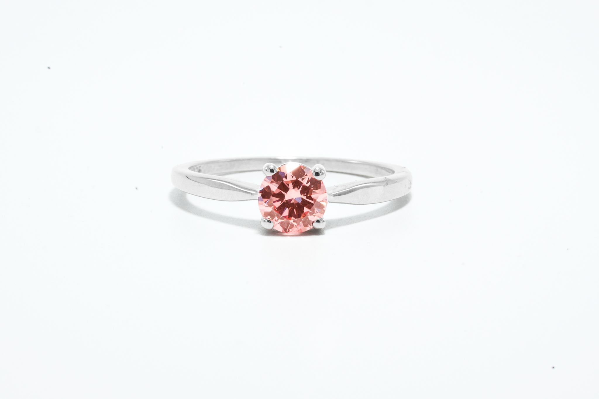 The Rosé Petite – 0.75CT Pink Lab Diamond Ring